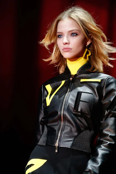 Look 82